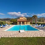 Vista Del Mare Appartement Akharavi